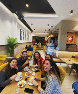 Magjia e Kafesë – Te Station 28